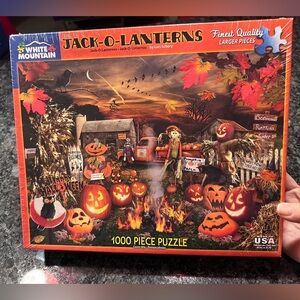 🌈 New and sealed white mountain 1000 piece jack o lantern puzzle